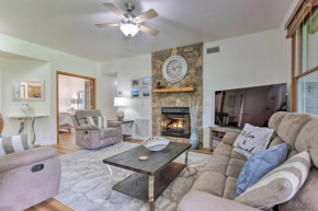 Blue Ridge Mtn Views Condo with Furnished Balcony Burnsville